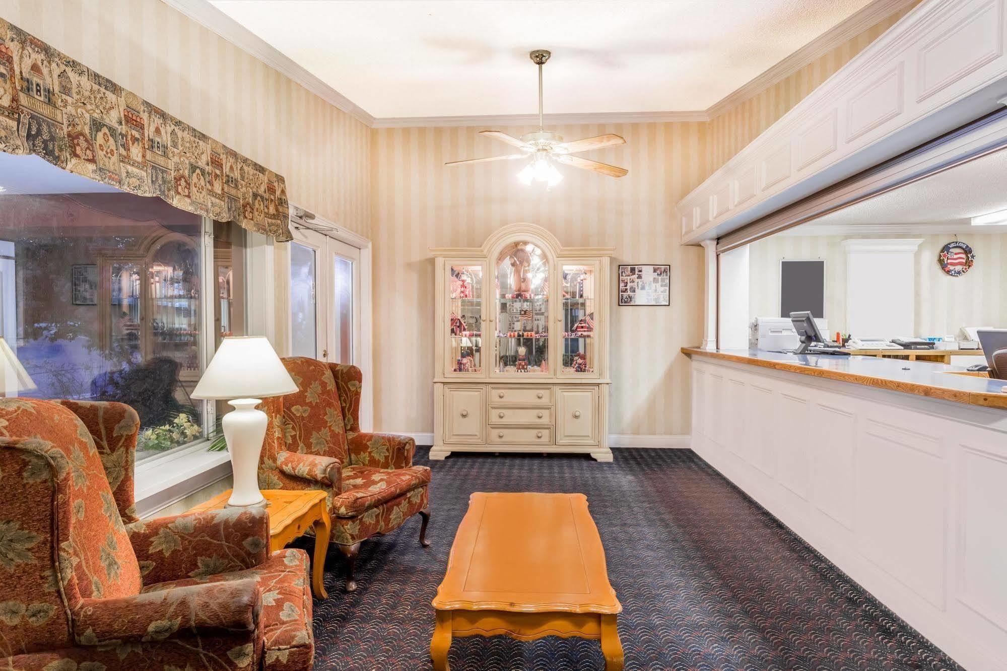 Knights Inn - Cayce エクステリア 写真